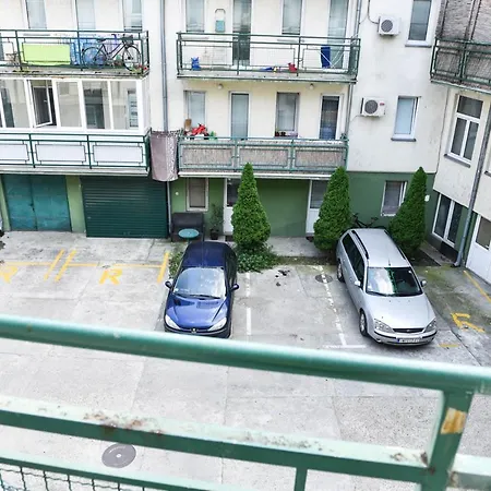 Madea 35 * Novi Sad